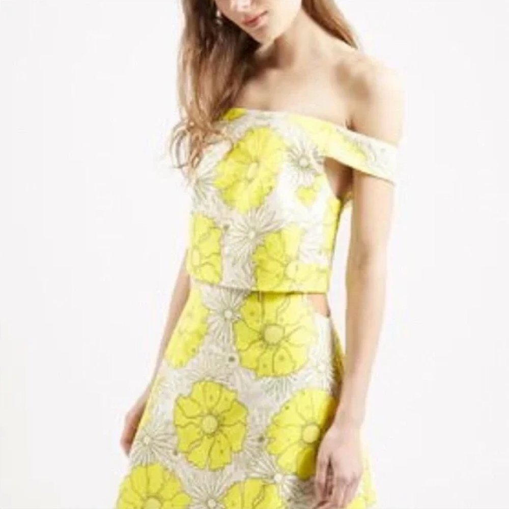 TopShop | 60’s retro style | cutout yellow floral mini dress